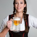 Pohár na pivo a víno v tvare pollitra